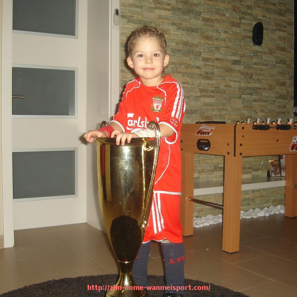 完美体育官方网站-法甲马赛与非洲球员的联系与球队国际化