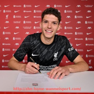 完美体育官方网站-世俱杯比赛精彩瞬间精选：镜头捕捉下的极致技术